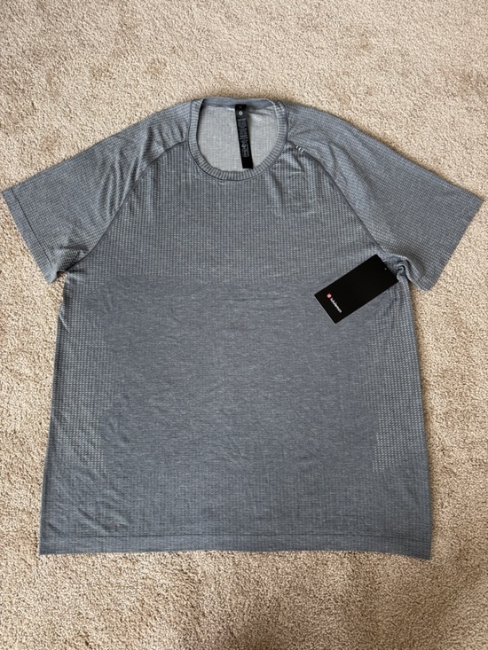 lululemon athletica Other - NWT Lululemon Metal Vent Tech Short Sleeve Grey Athletic Seamless Tee